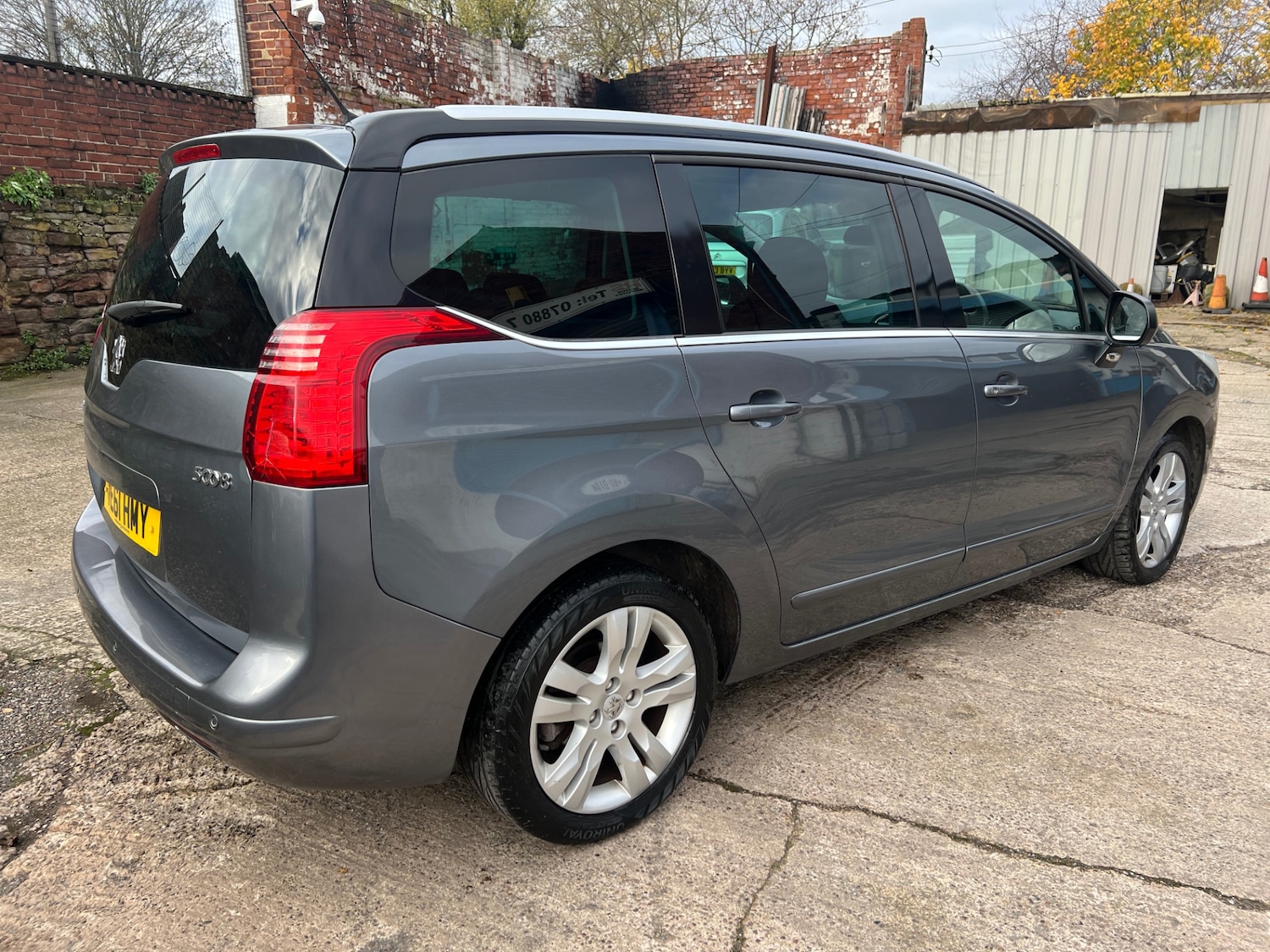 Used Peugeot 5008 2011 for sale - 76854897: Photo 11