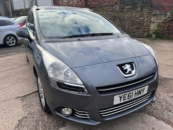Used Peugeot 5008 2011 for sale - 76854897: Photo