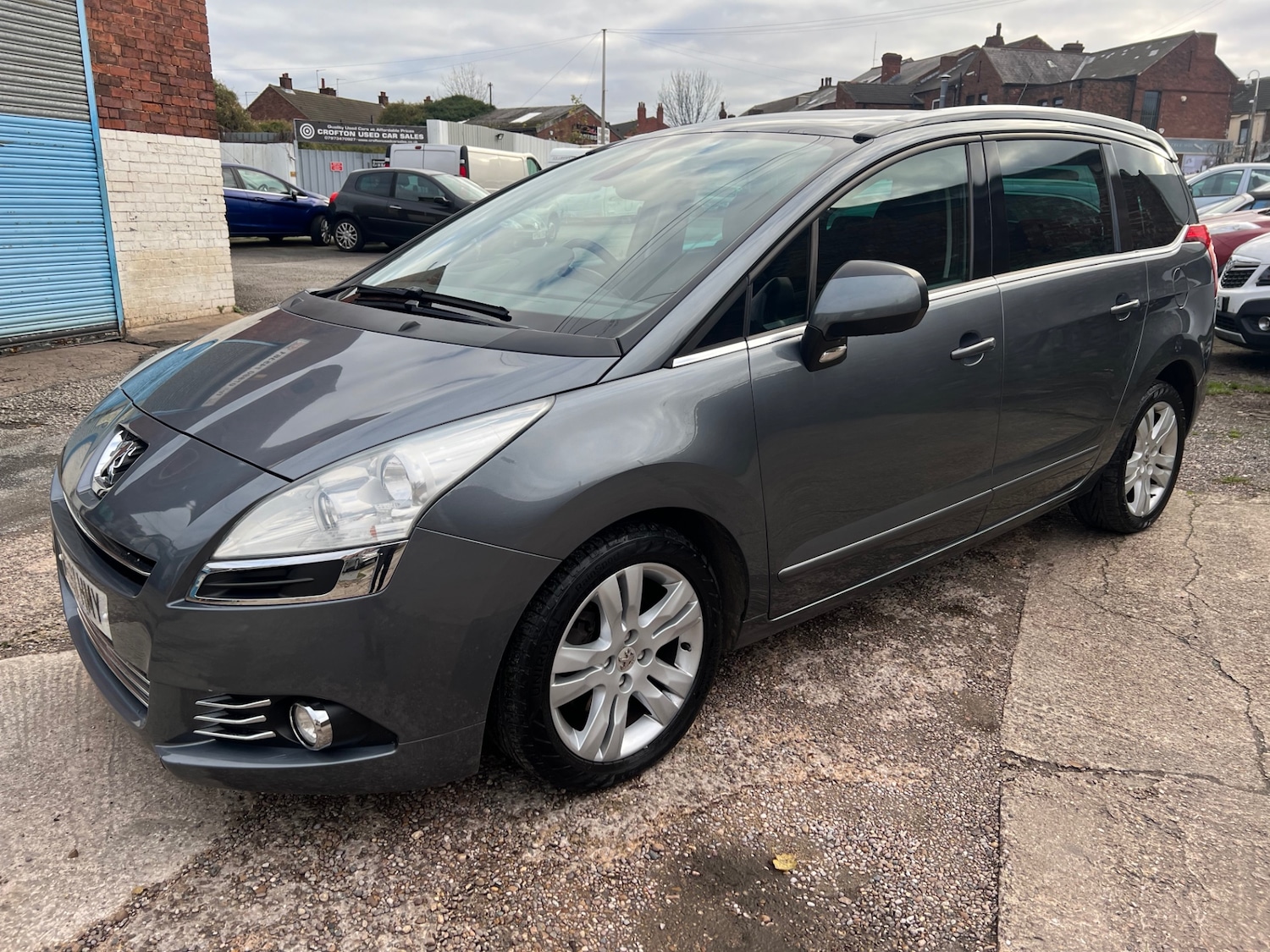 Used Peugeot 5008 2011 for sale - 76854897: Photo 5
