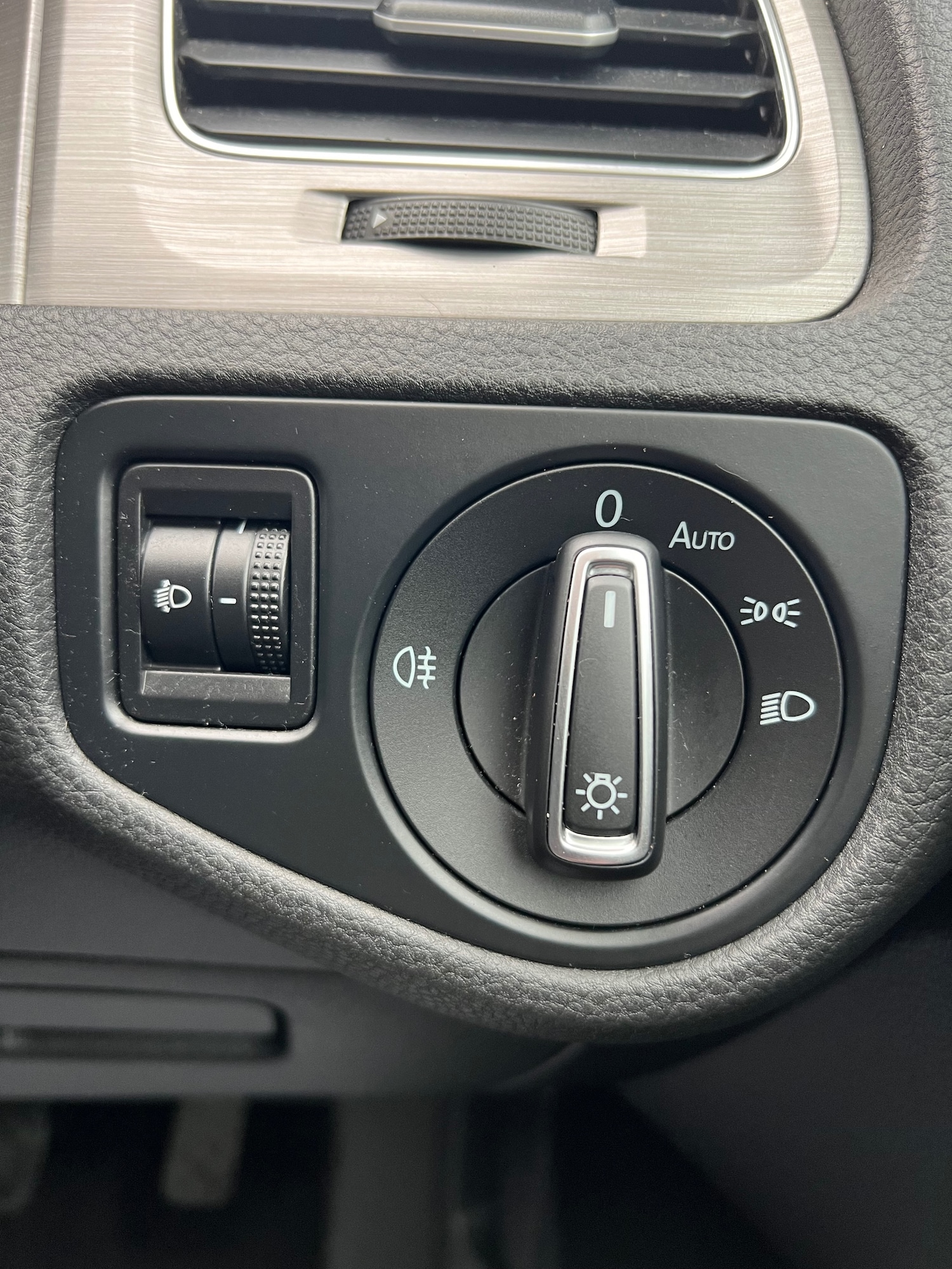 Used Volkswagen Golf 2015 for sale - 76571294: Photo 27