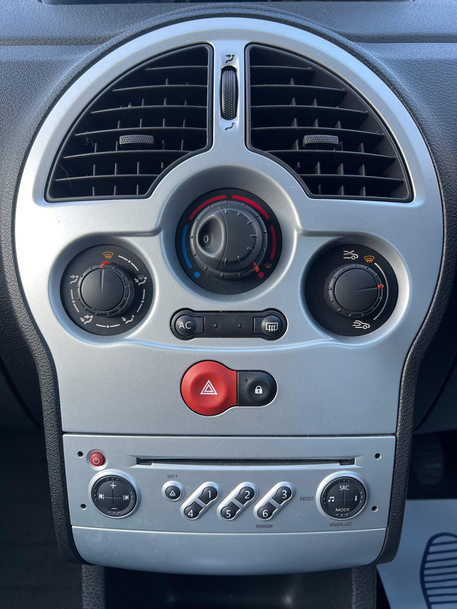 Used Renault Grand Modus 2011 for sale - 77897718: Photo 21