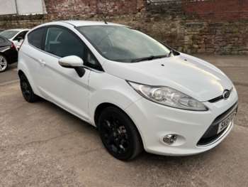 2011 (61) - 1.25 Zetec 3dr [82]