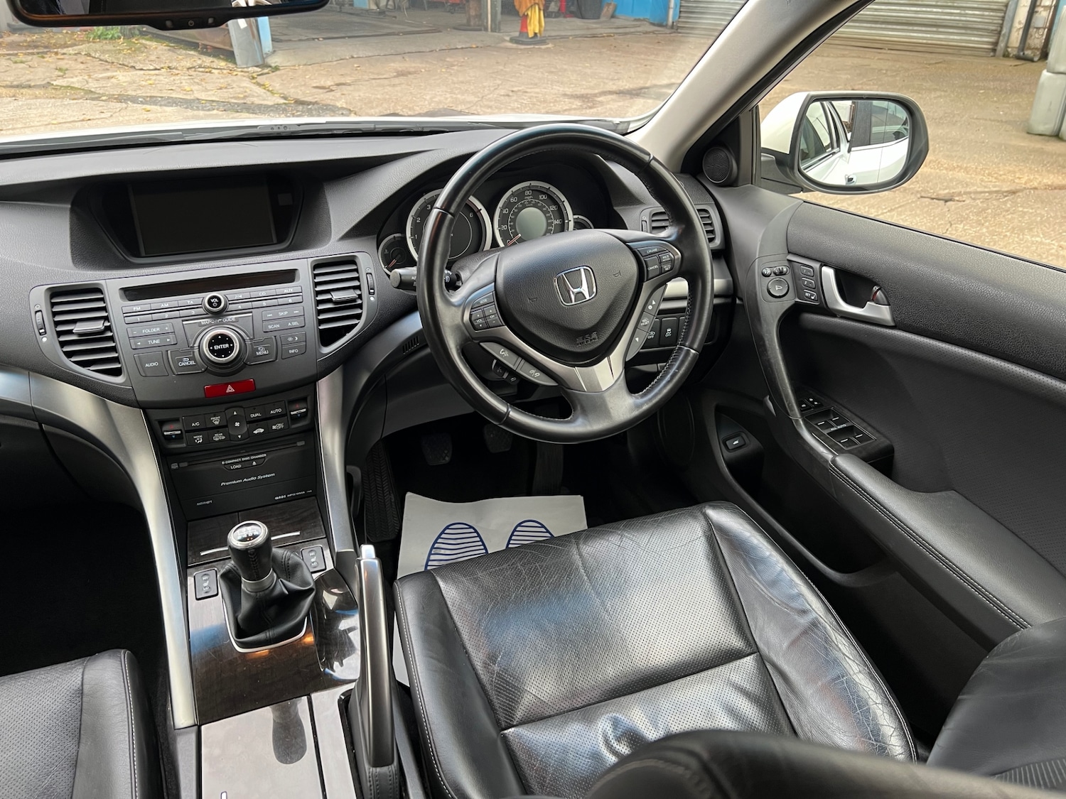 Used Honda Accord 2013 for sale - 76854898: Photo 19