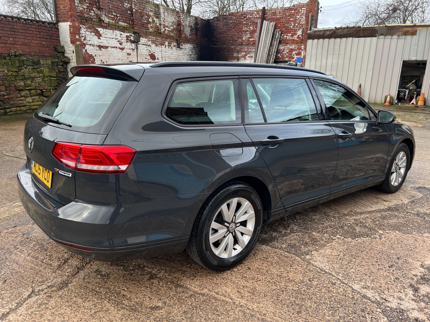 Used Volkswagen Passat 2015 for sale - 77679792: Photo 11