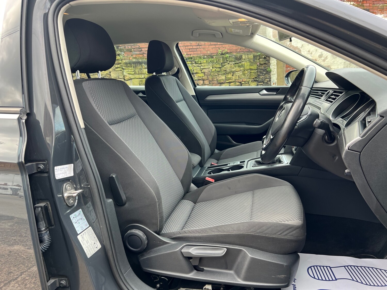 Used Volkswagen Passat 2015 for sale - 77679792: Photo 13