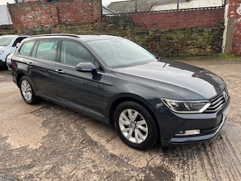 Used Volkswagen Passat 2015 for sale - 77679792: Photo