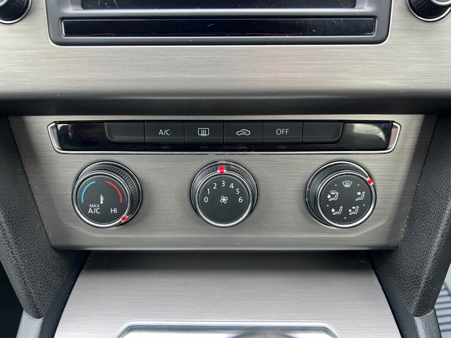 Used Volkswagen Passat 2015 for sale - 77679792: Photo 22