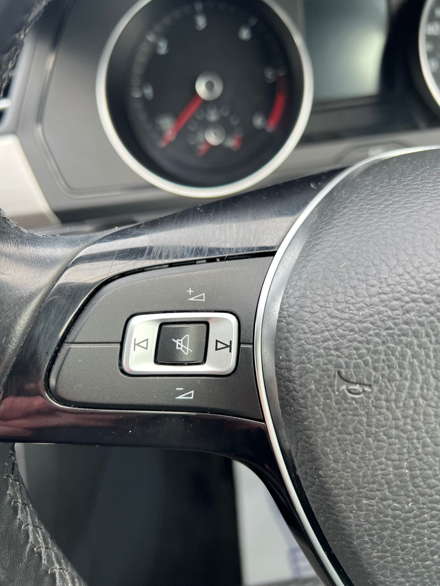 Used Volkswagen Passat 2015 for sale - 77679792: Photo 24