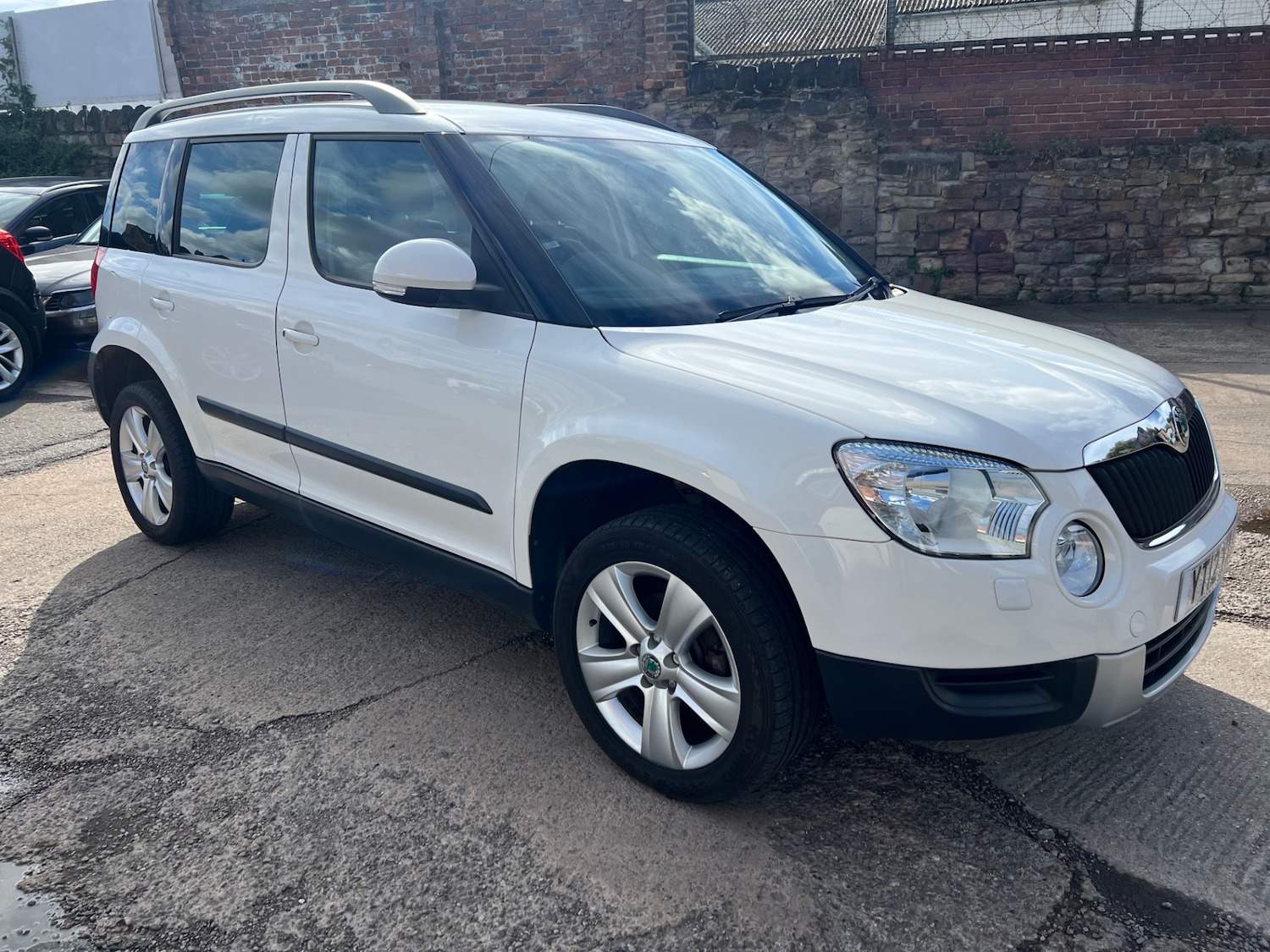 Used Skoda Yeti 2012 for sale - 76316501: Photo 1