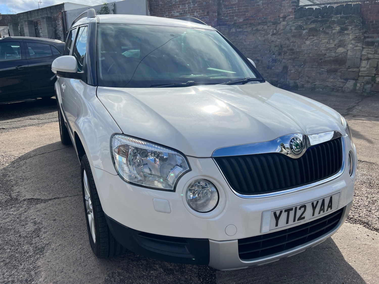 Used Skoda Yeti 2012 for sale - 76316501: Photo 2