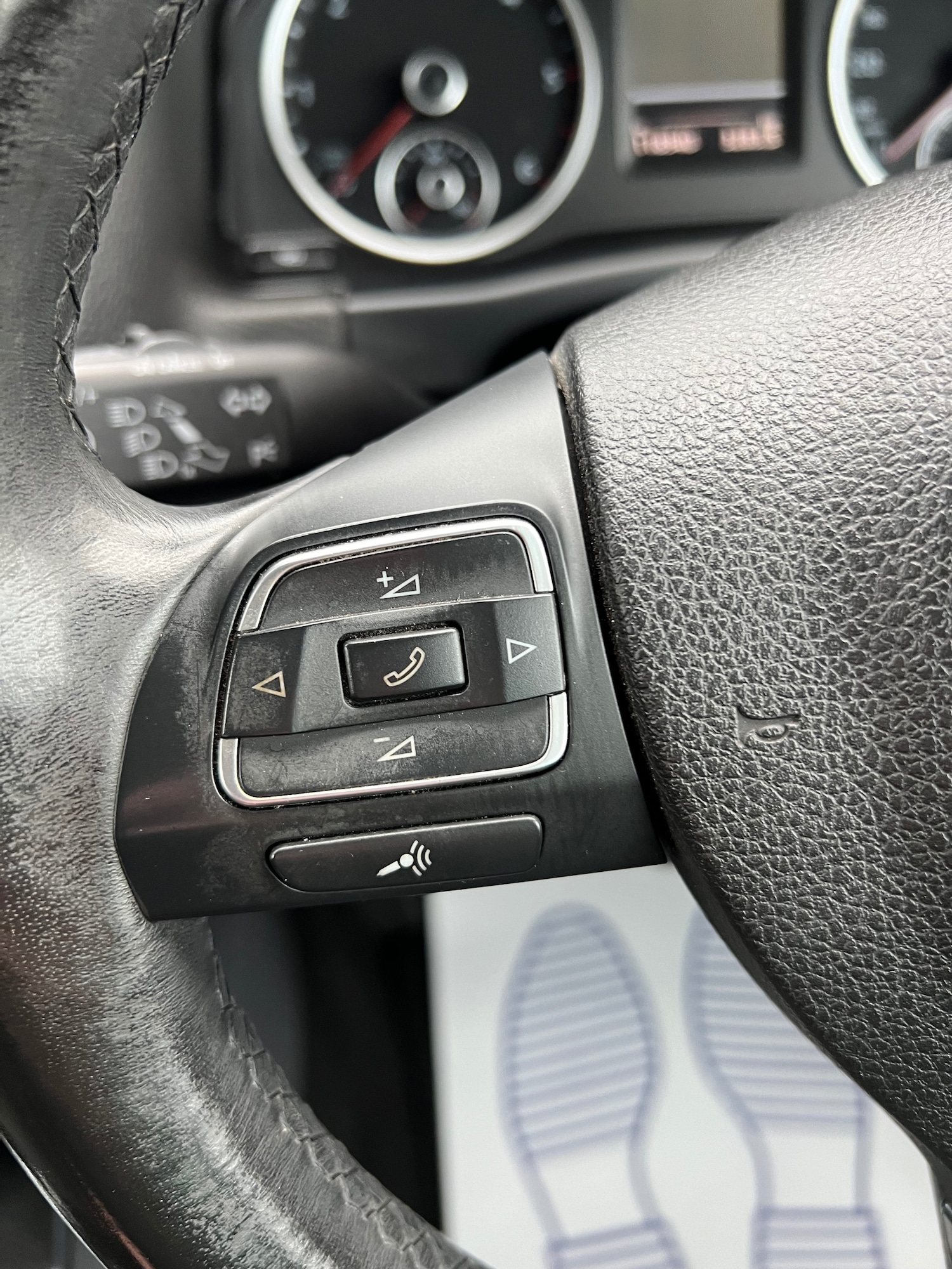 Used Volkswagen Tiguan 2012 for sale - 76316561: Photo 23