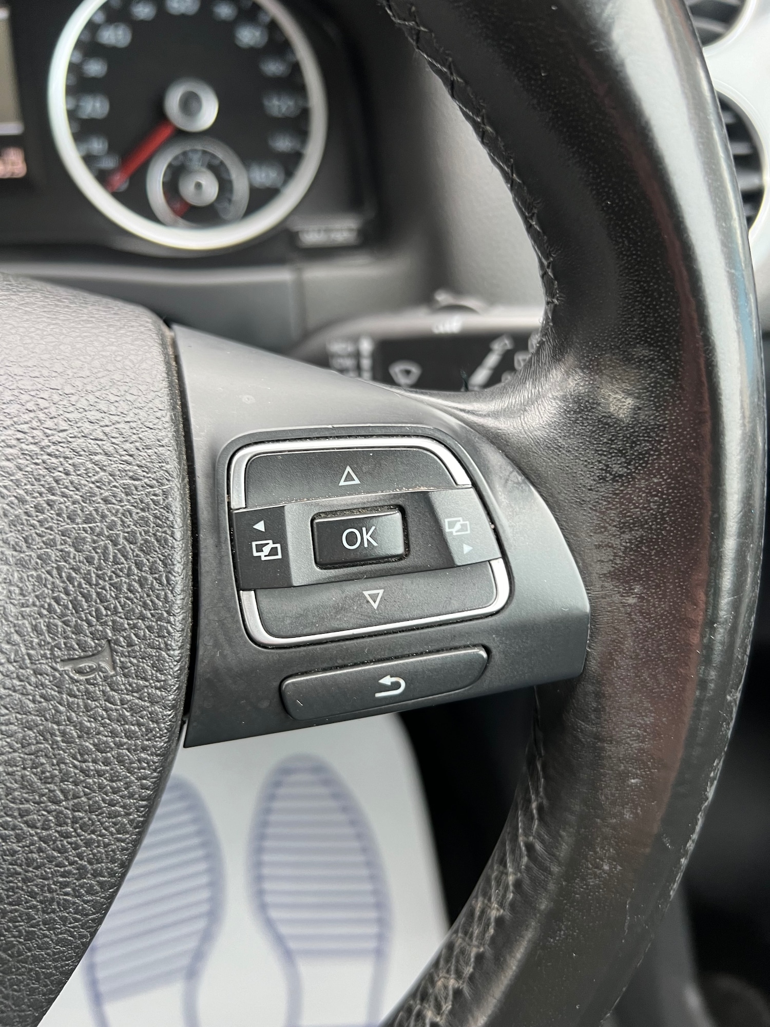 Used Volkswagen Tiguan 2012 for sale - 76316561: Photo 24