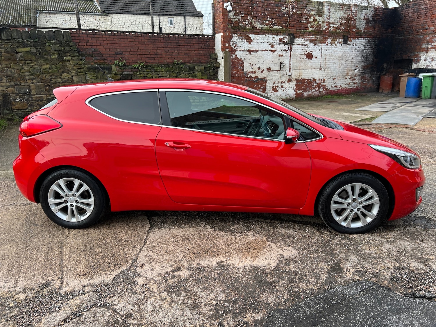 Used Kia Pro Ceed 2014 for sale - 77679713: Photo 12