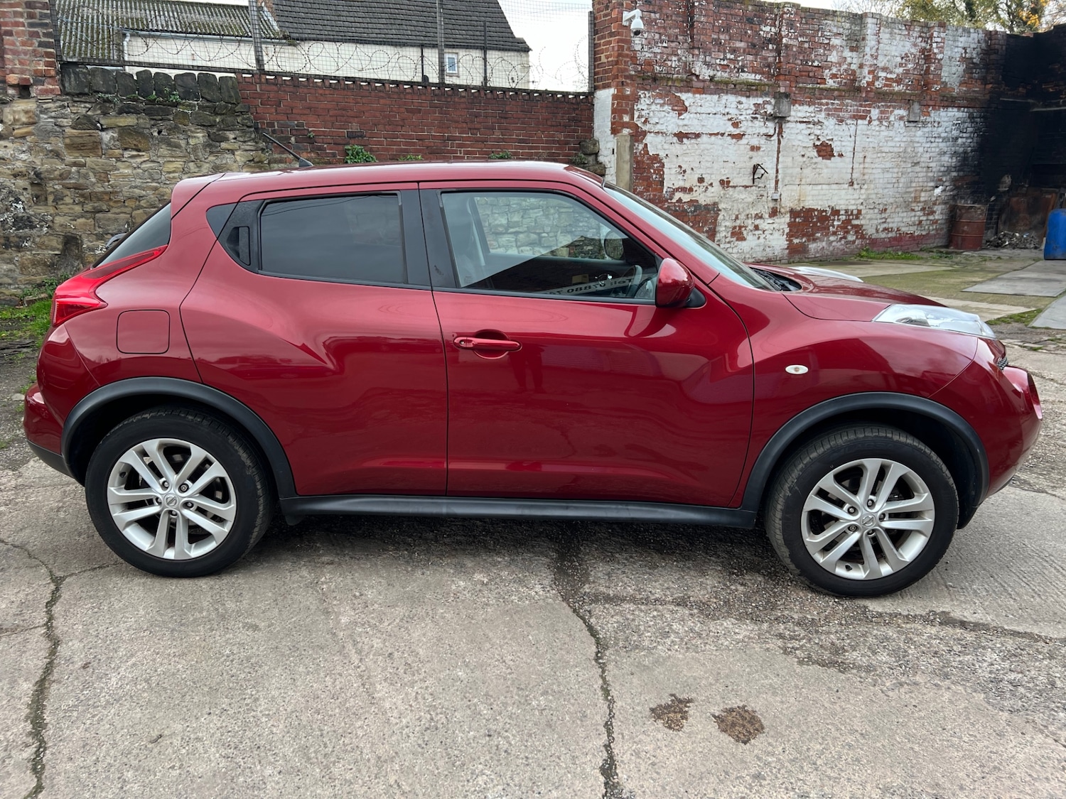 Used Nissan Juke 2011 for sale - 77020657: Photo 12