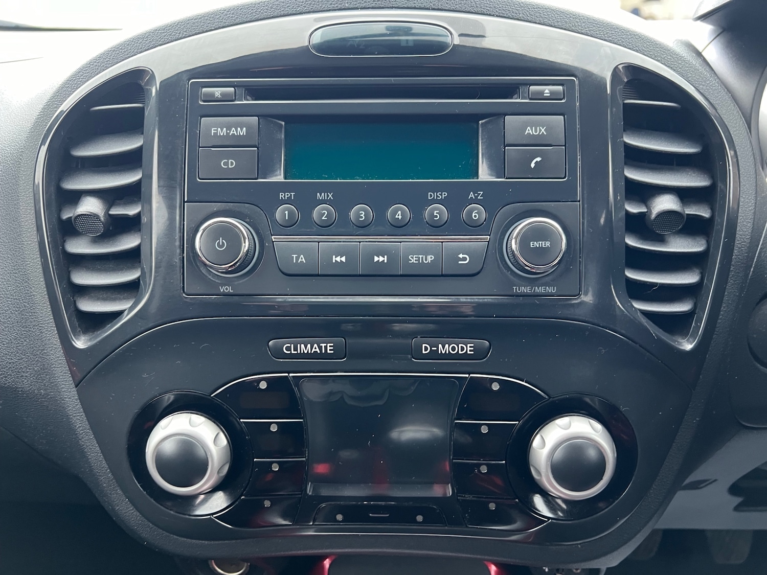 Used Nissan Juke 2011 for sale - 77020657: Photo 21