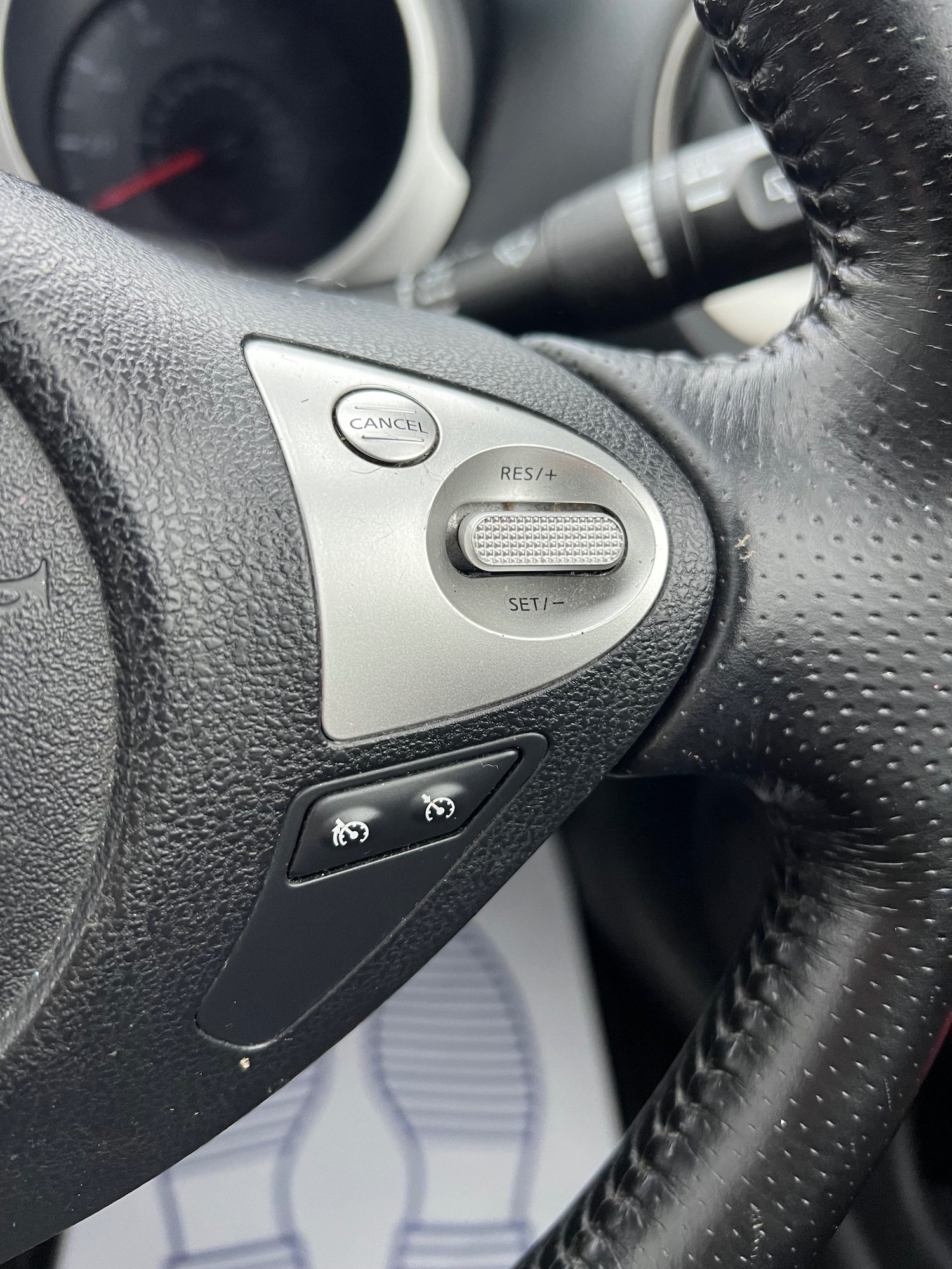 Used Nissan Juke 2011 for sale - 77020657: Photo 24