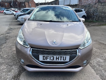 Used Peugeot 208 2013 for sale - 78379646: Photo