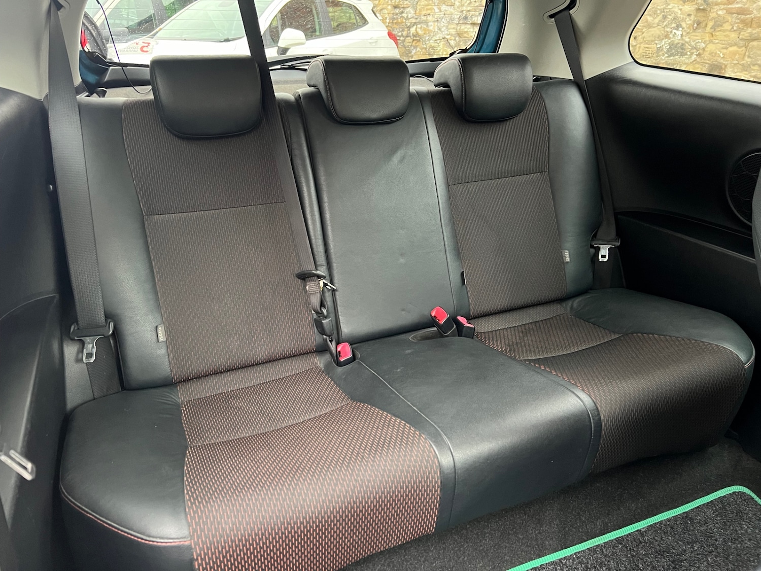 Used Toyota Yaris 2012 for sale - 76455667: Photo 15