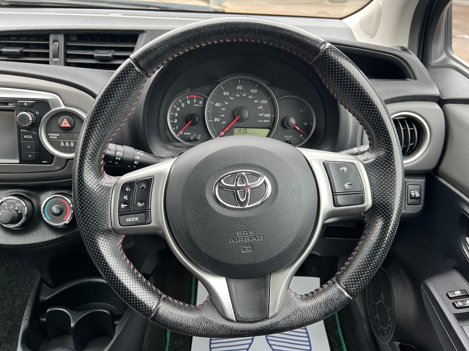 Used Toyota Yaris 2012 for sale - 76455667: Photo 23