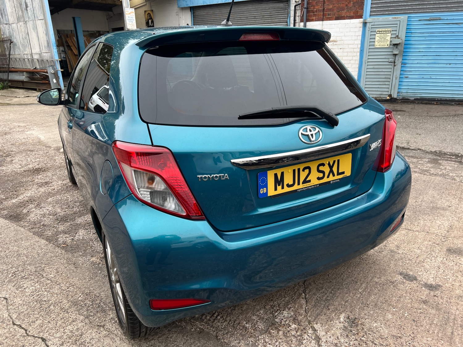 Used Toyota Yaris 2012 for sale - 76455667: Photo 8