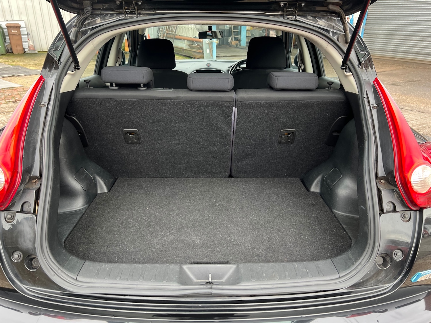 Used Nissan Juke 2012 for sale - 77766301: Photo 28