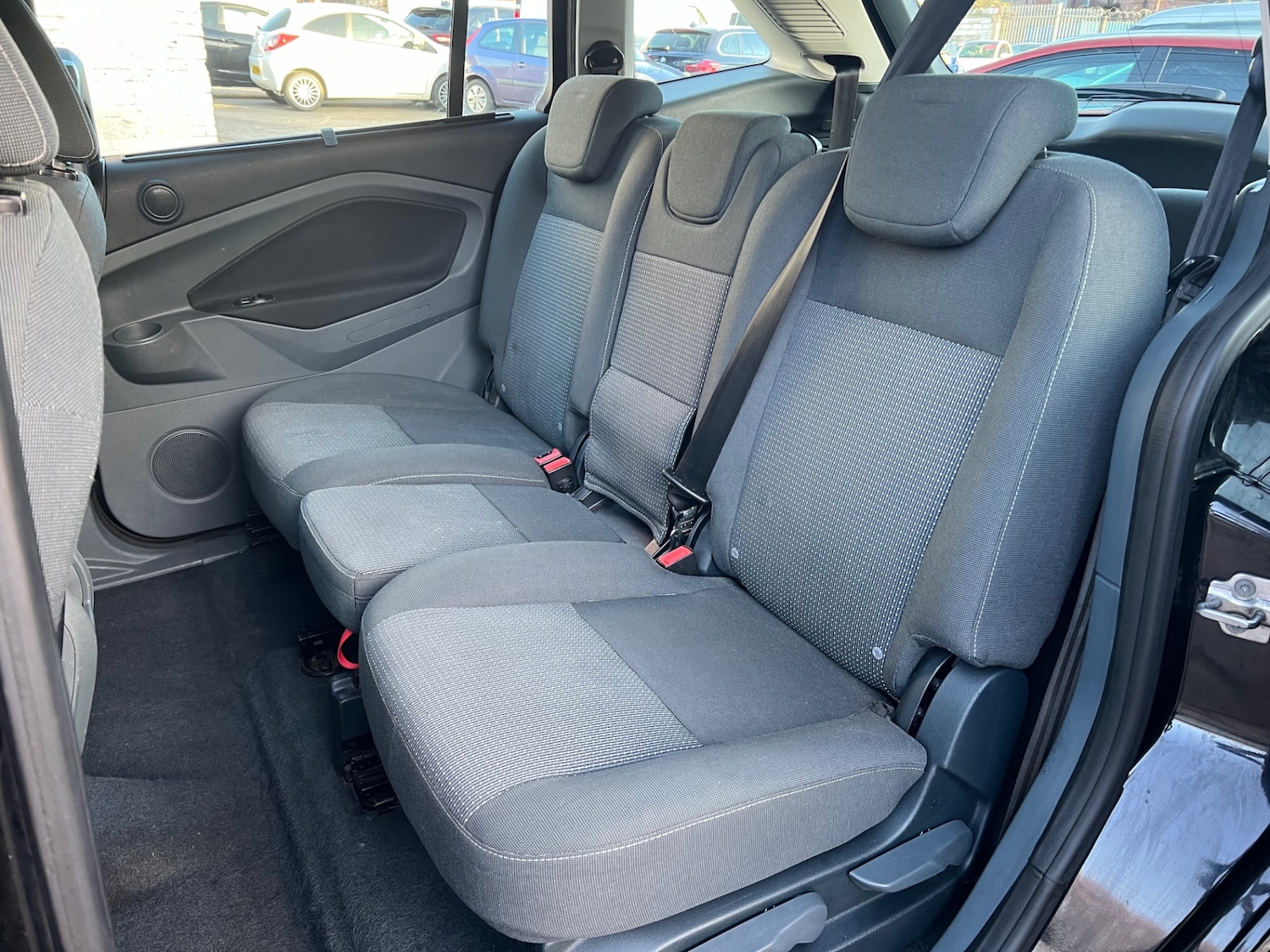 Used Ford Grand C-Max 2013 for sale - 77881363: Photo 16