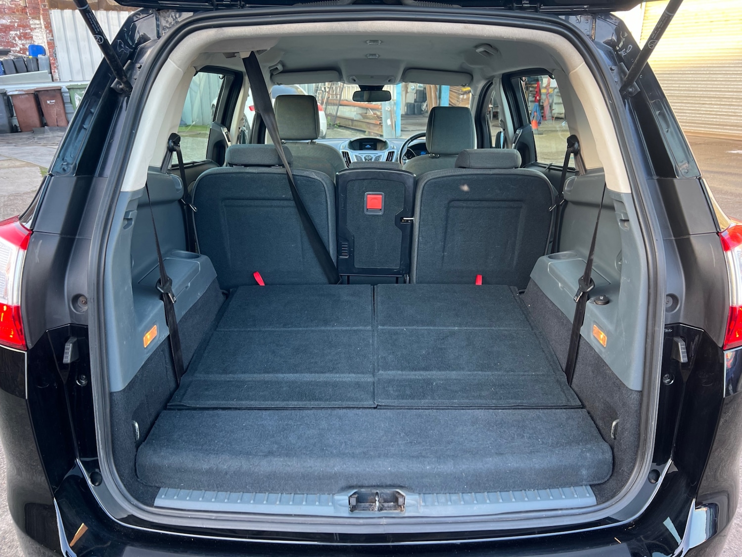 Used Ford Grand C-Max 2013 for sale - 77881363: Photo 30