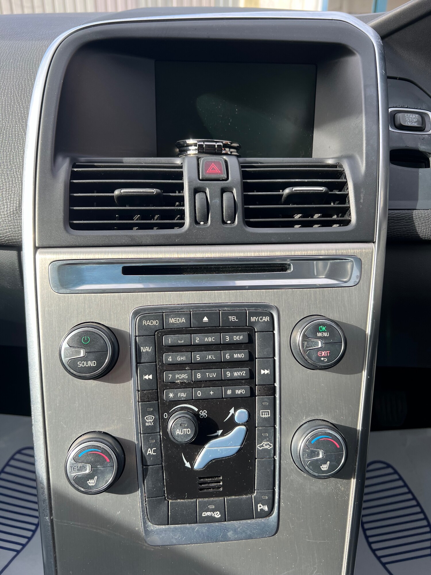 Used Volvo XC60 2012 for sale - 76316456: Photo 21