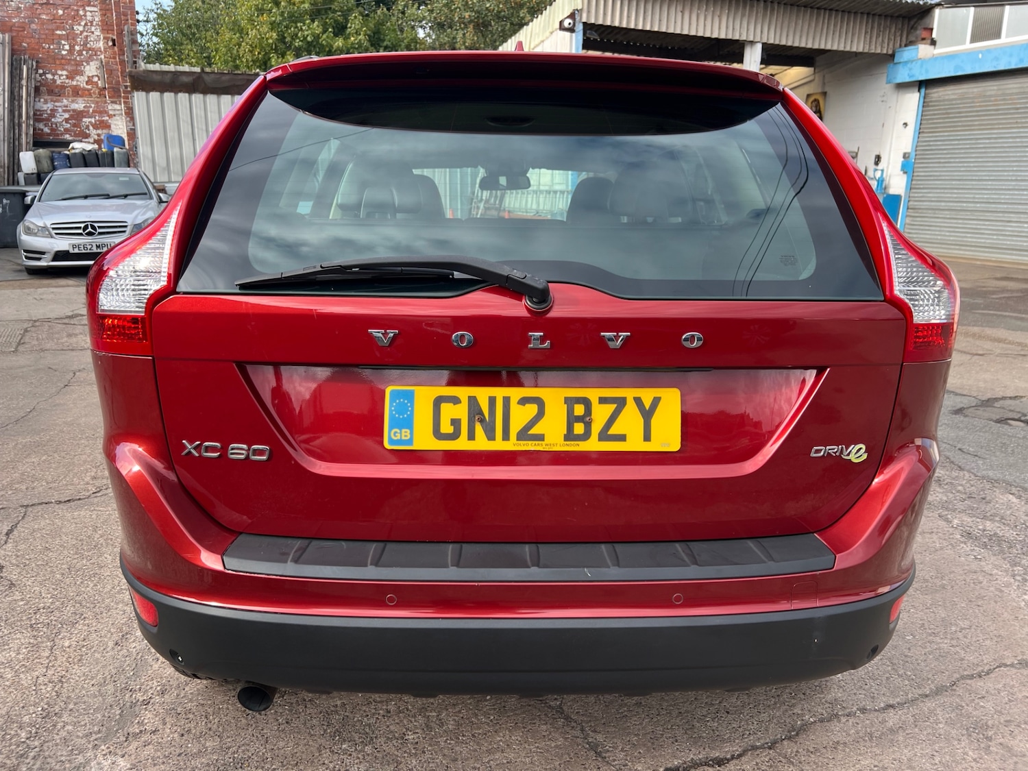 Used Volvo XC60 2012 for sale - 76316456: Photo 9