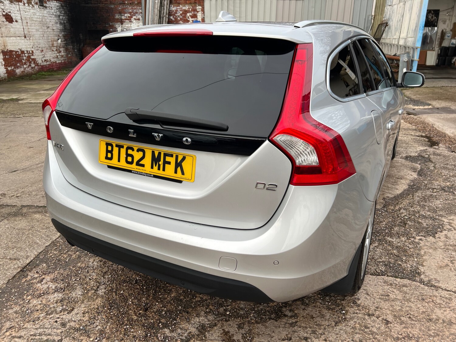 Used Volvo V60 2013 for sale - 77681535: Photo 10