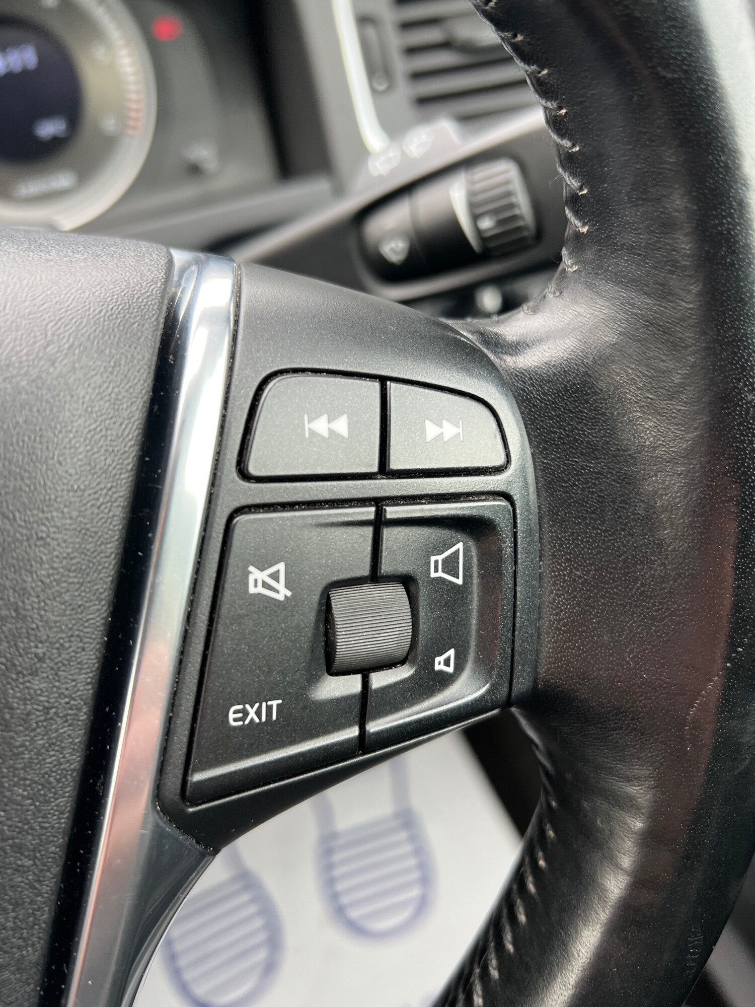 Used Volvo V60 2013 for sale - 77681535: Photo 24