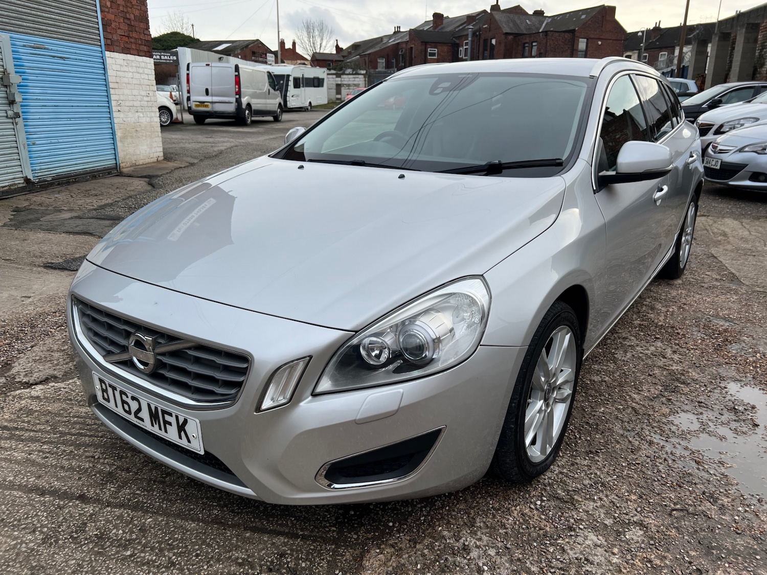 Used Volvo V60 2013 for sale - 77681535: Photo 4