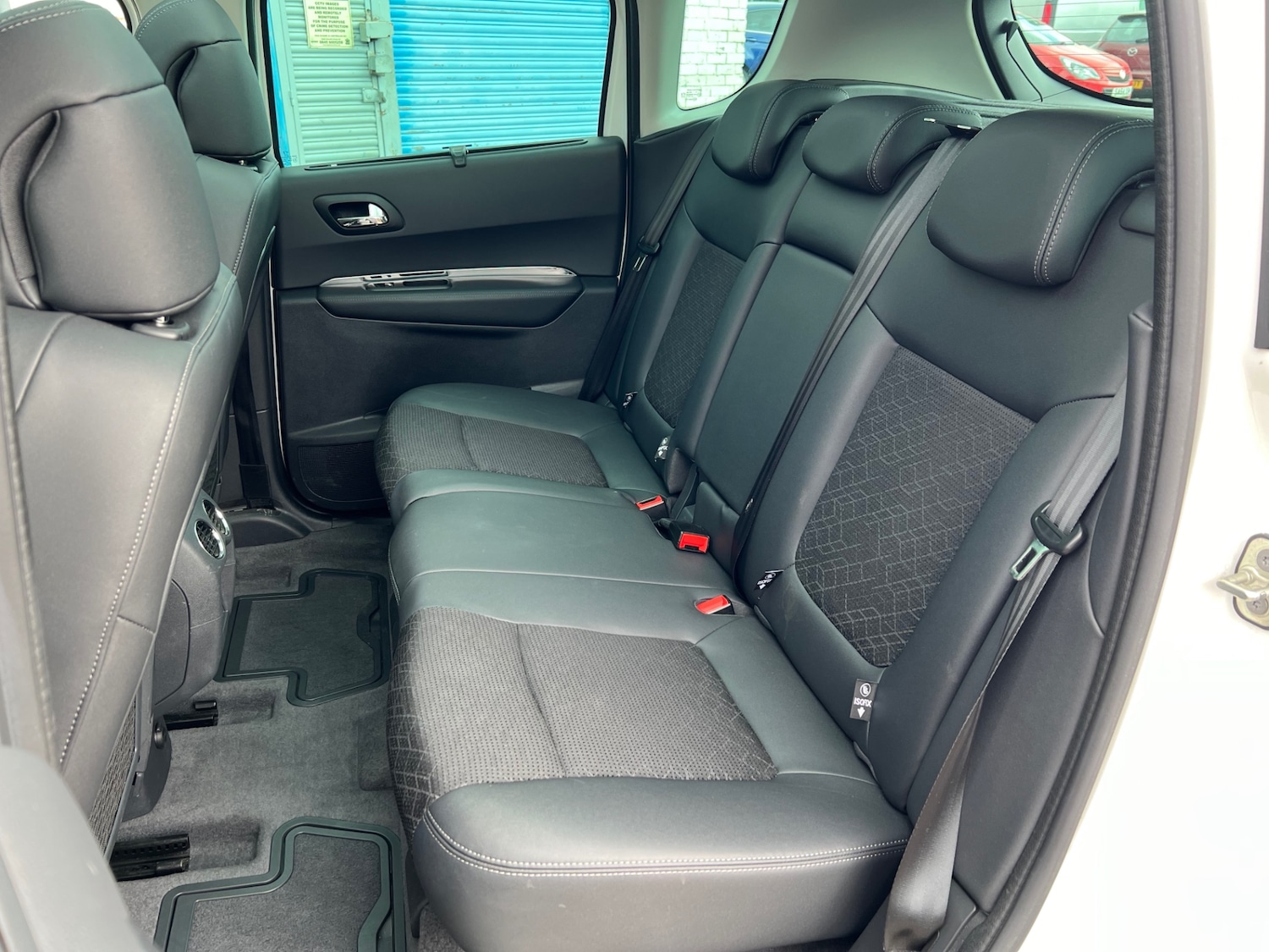 Used Peugeot 3008 2015 for sale - 76316424: Photo 16