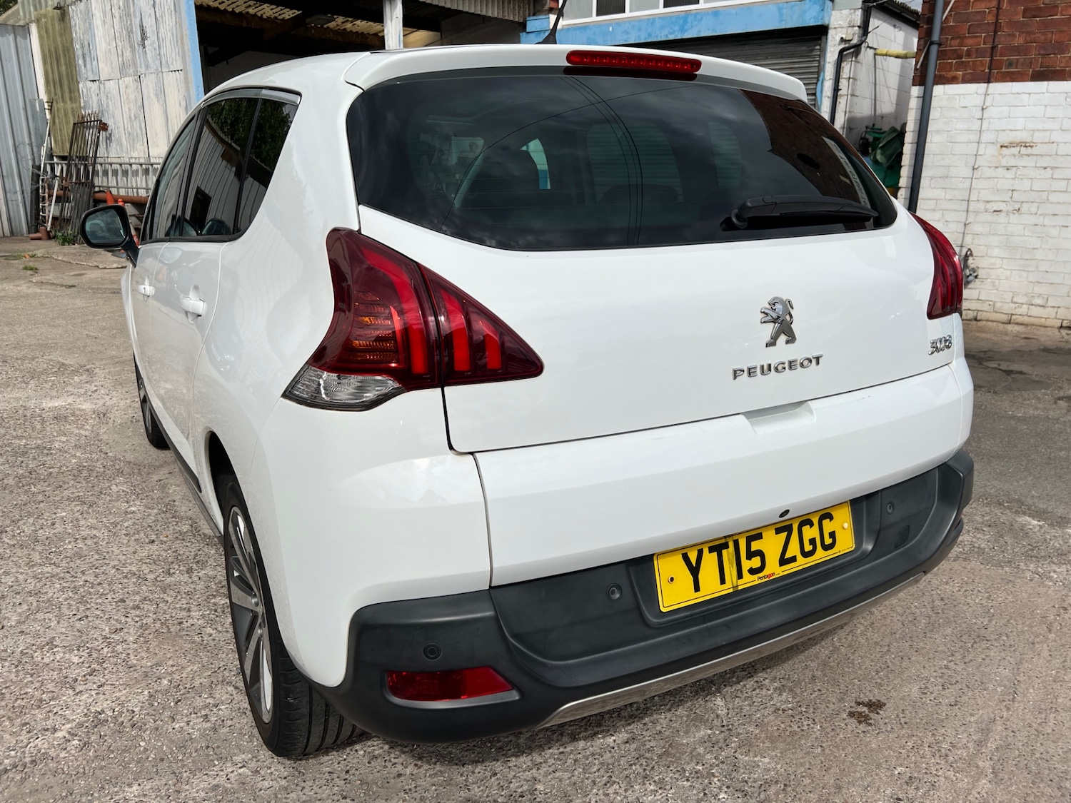 Used Peugeot 3008 2015 for sale - 76316424: Photo 8