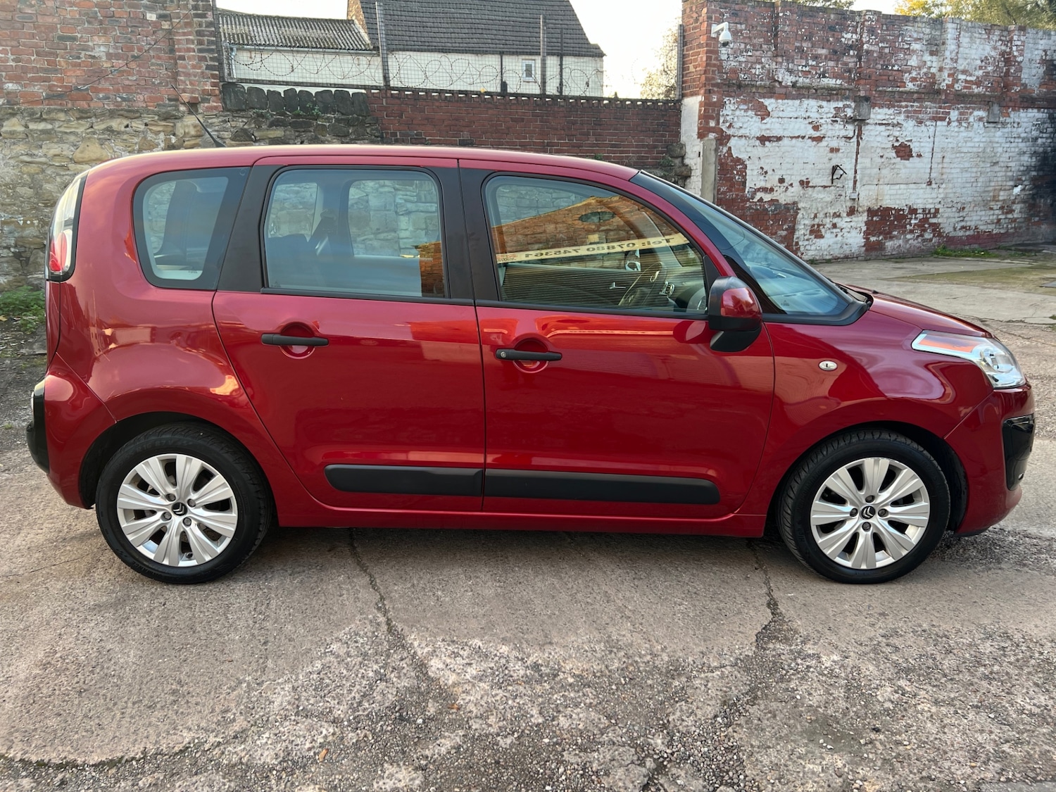 Used Citroen C3 Picasso 2013 for sale - 77277688: Photo 11