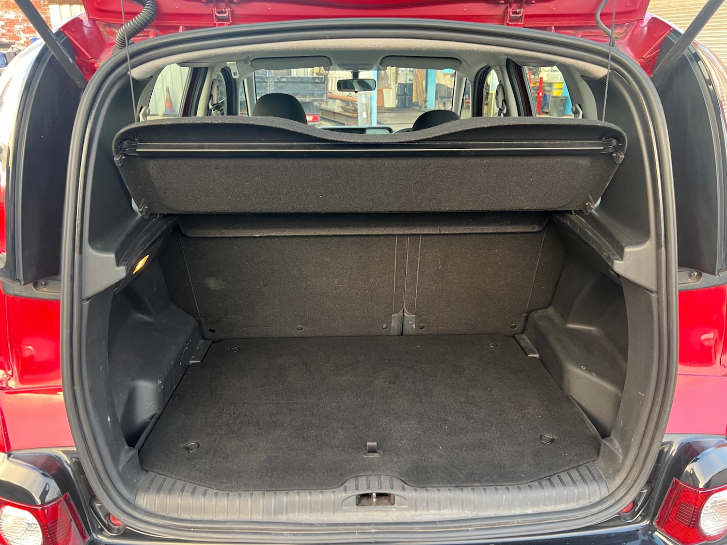 Used Citroen C3 Picasso 2013 for sale - 77277688: Photo 23