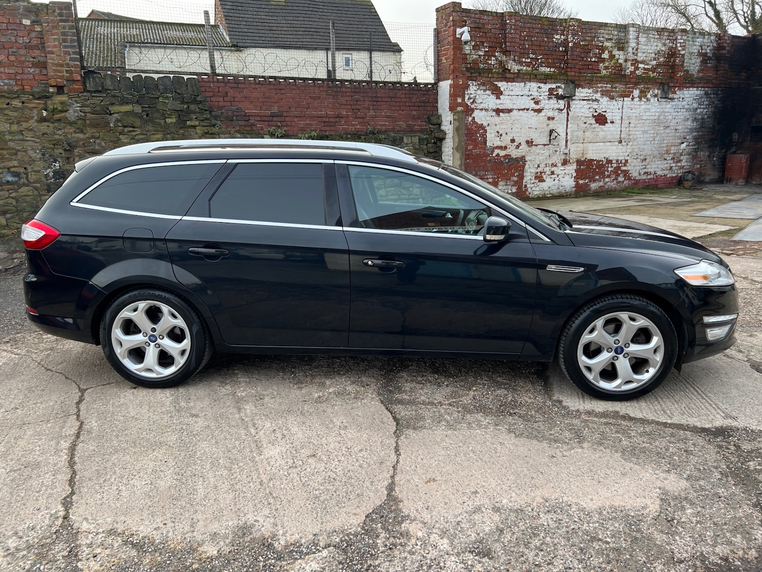 Used Ford Mondeo 2011 for sale - 77694584: Photo 12