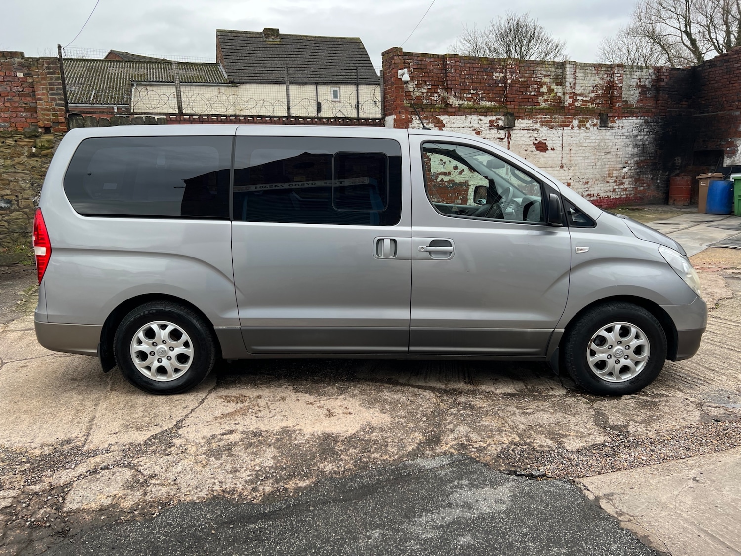 Used Hyundai i800 2010 for sale - 77681172: Photo 12