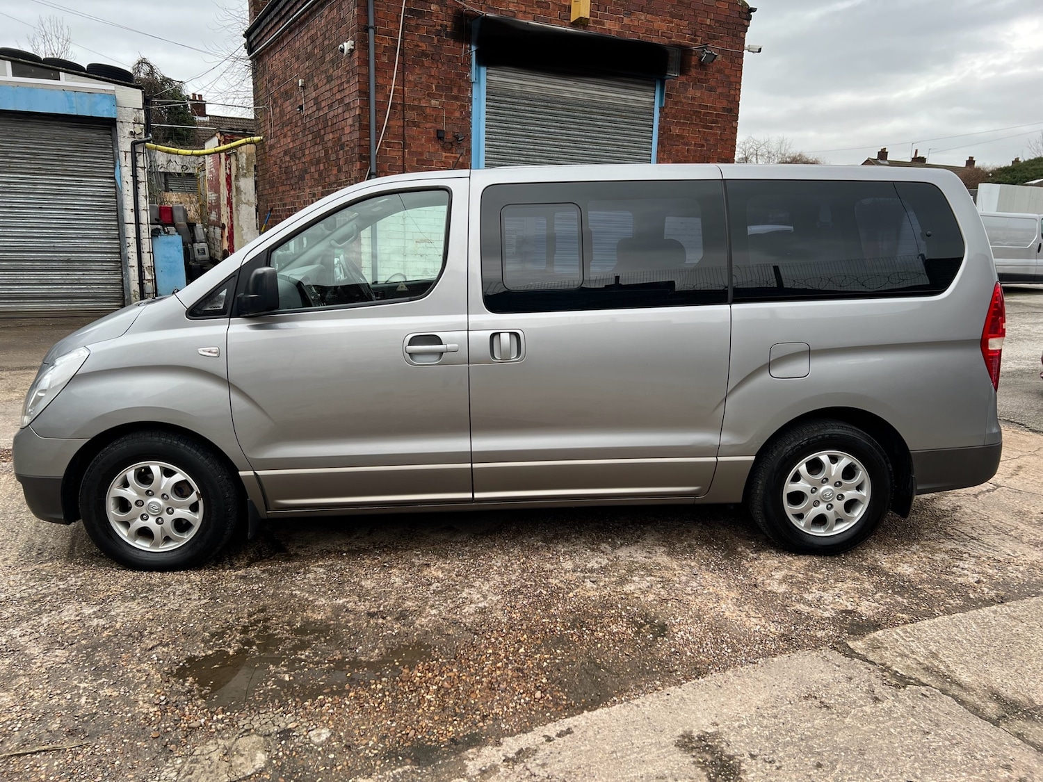 Used Hyundai i800 2010 for sale - 77681172: Photo 6