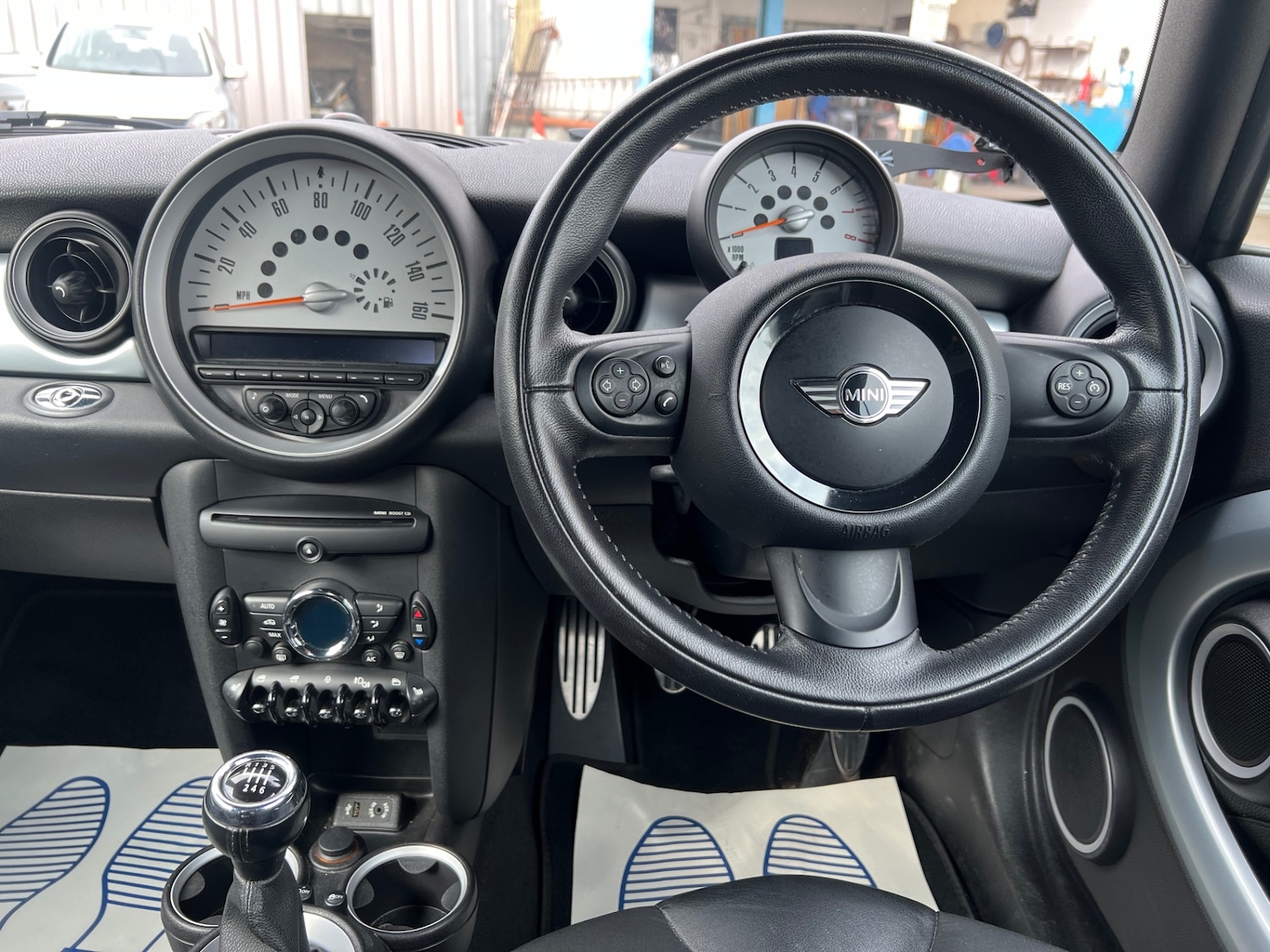 Used MINI Convertible 2012 for sale - 76316496: Photo 22