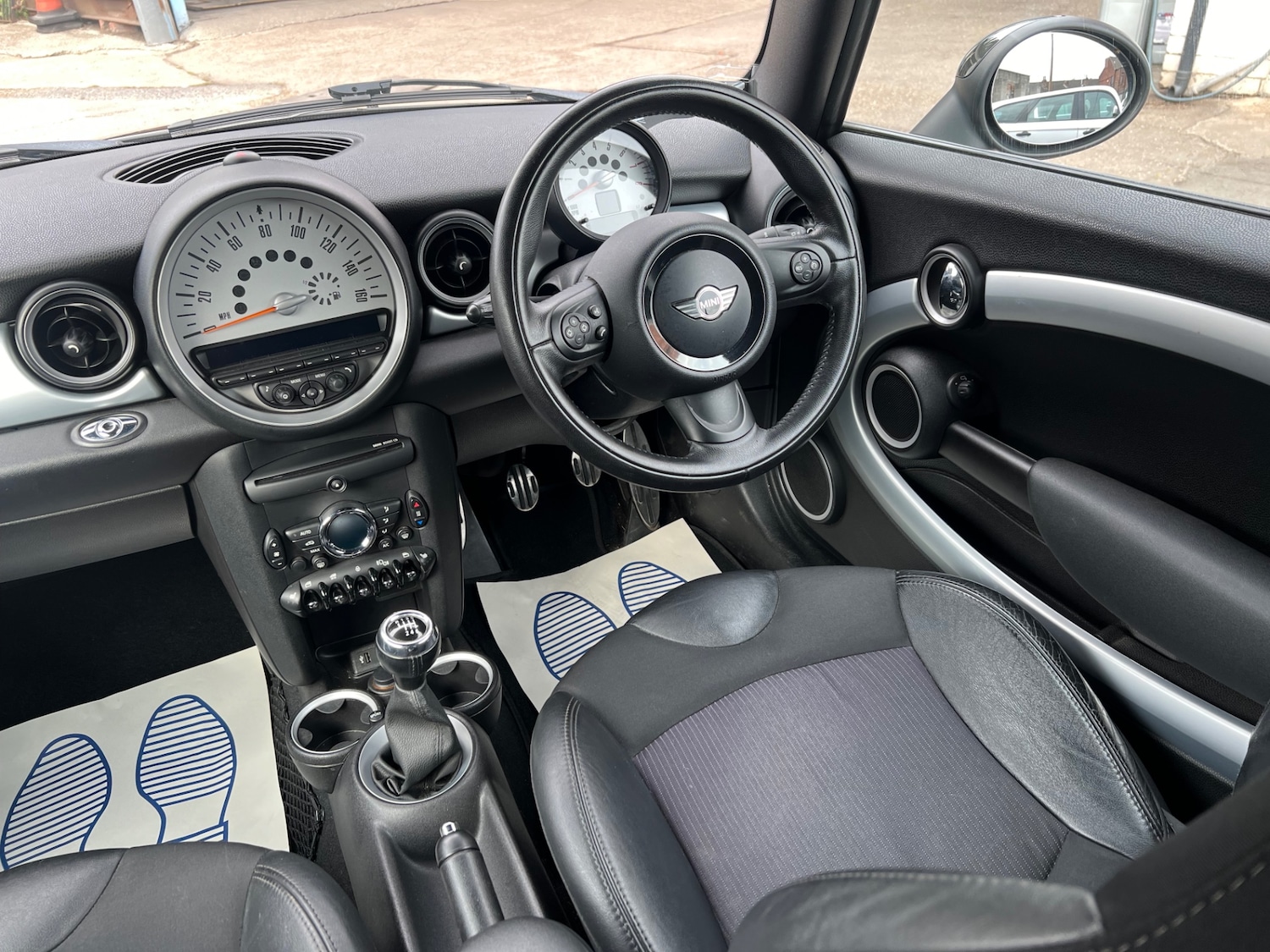 Used MINI Convertible 2012 for sale - 76316496: Photo 23