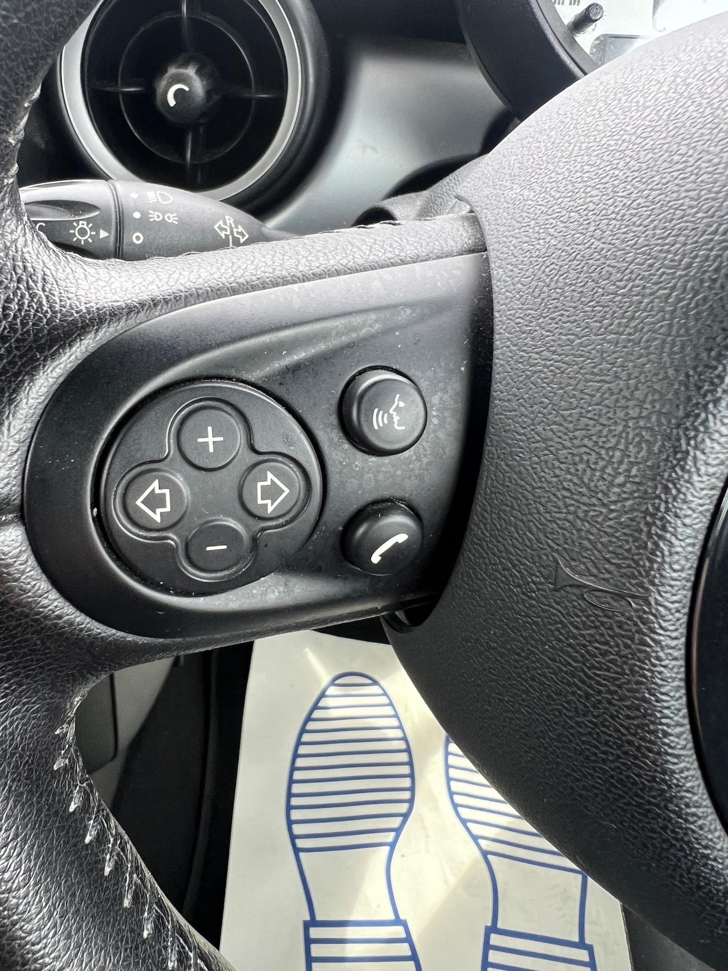 Used MINI Convertible 2012 for sale - 76316496: Photo 28