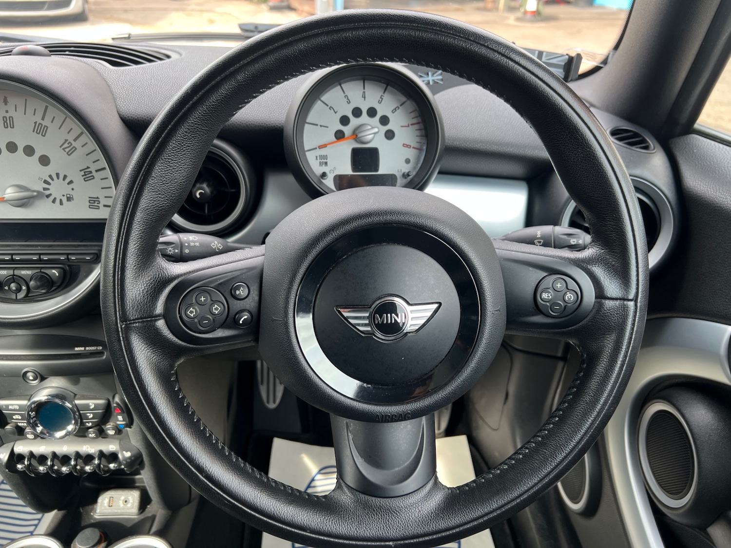 Used MINI Convertible 2012 for sale - 76316496: Photo 30