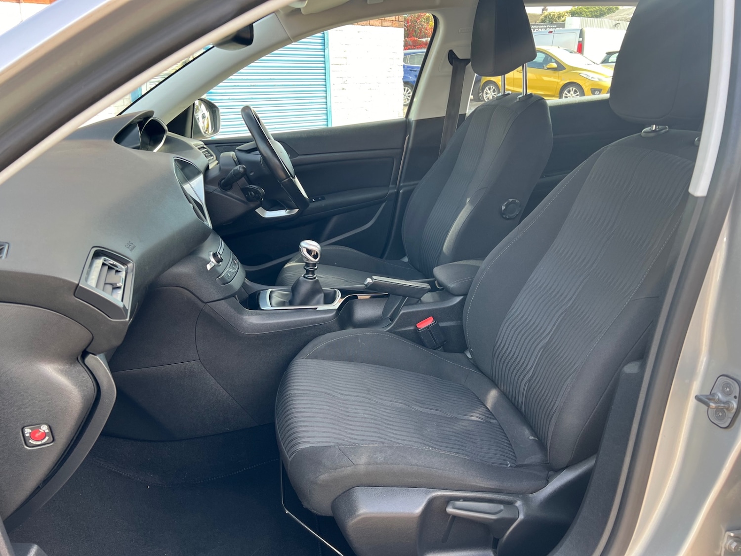 Used Peugeot 308 2016 for sale - 76437345: Photo 14