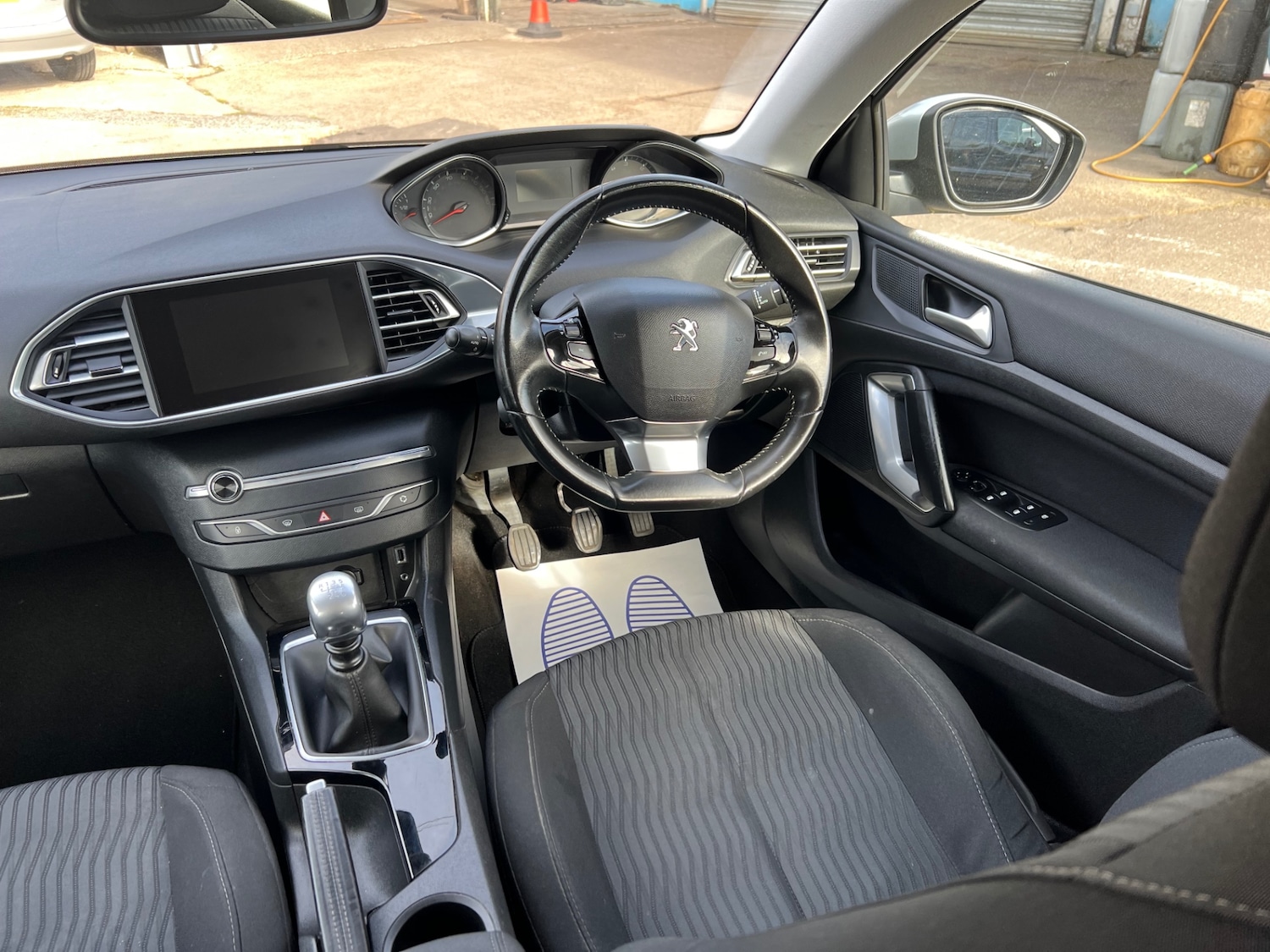 Used Peugeot 308 2016 for sale - 76437345: Photo 19