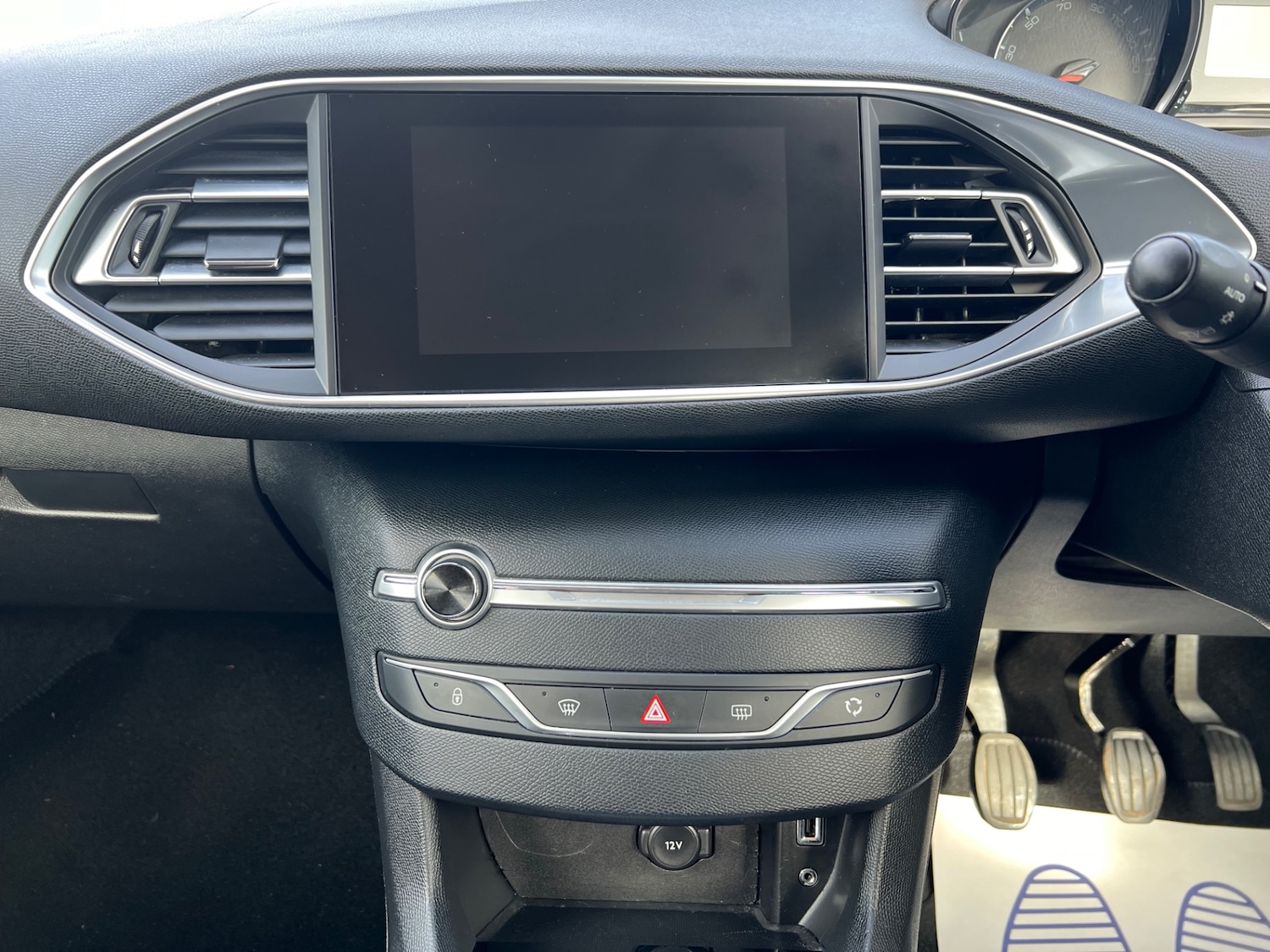 Used Peugeot 308 2016 for sale - 76437345: Photo 21