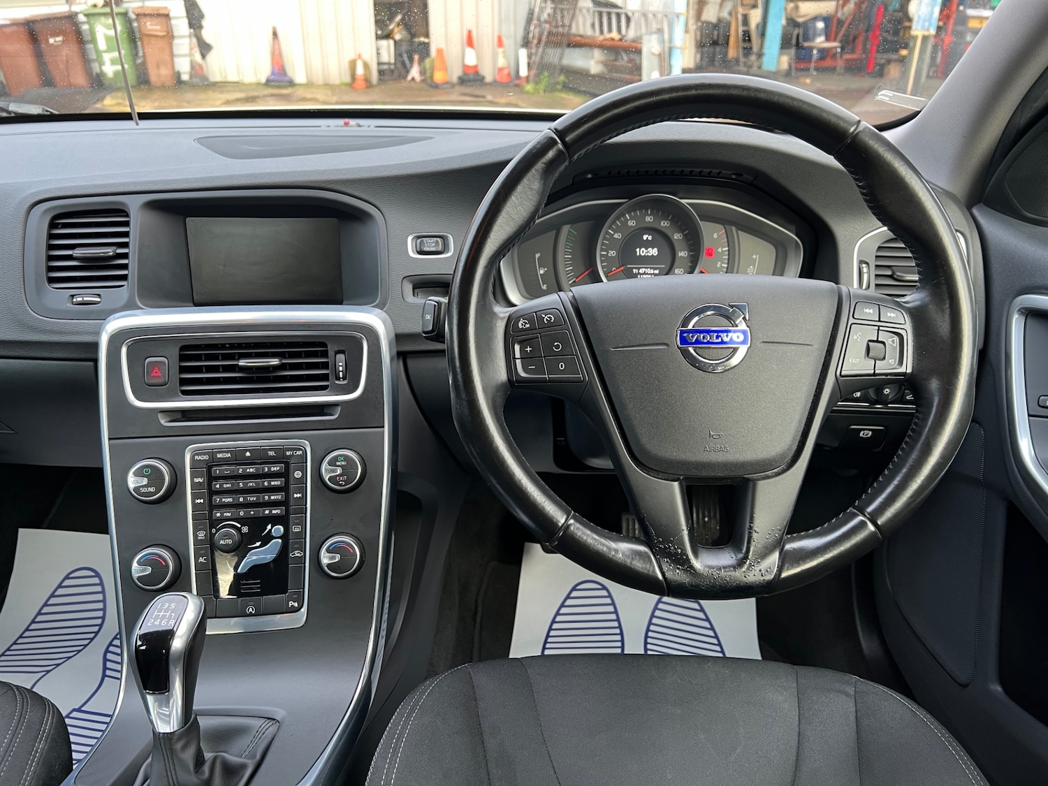 Used Volvo S60 2015 for sale - 77201629: Photo 16