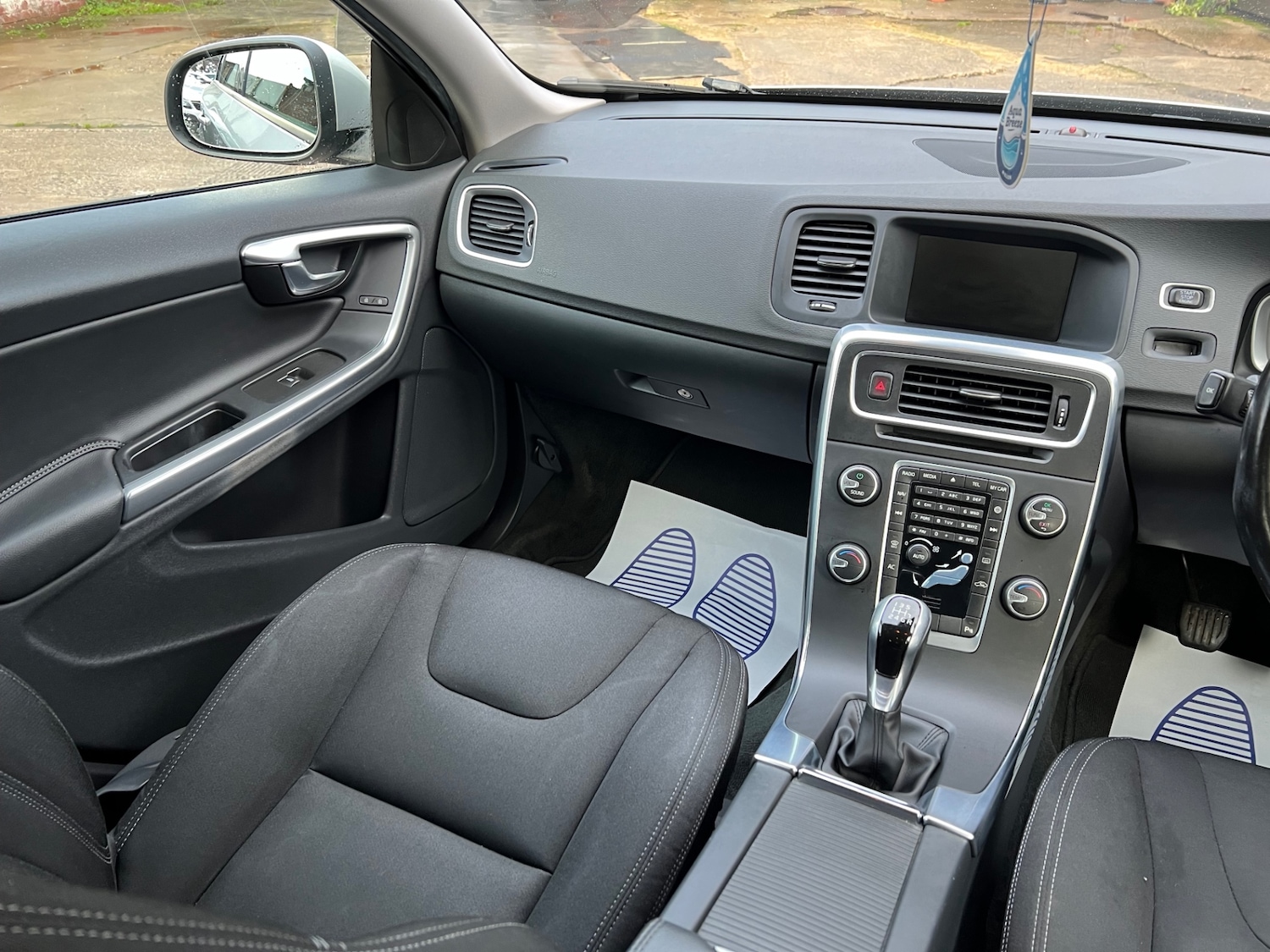 Used Volvo S60 2015 for sale - 77201629: Photo 18