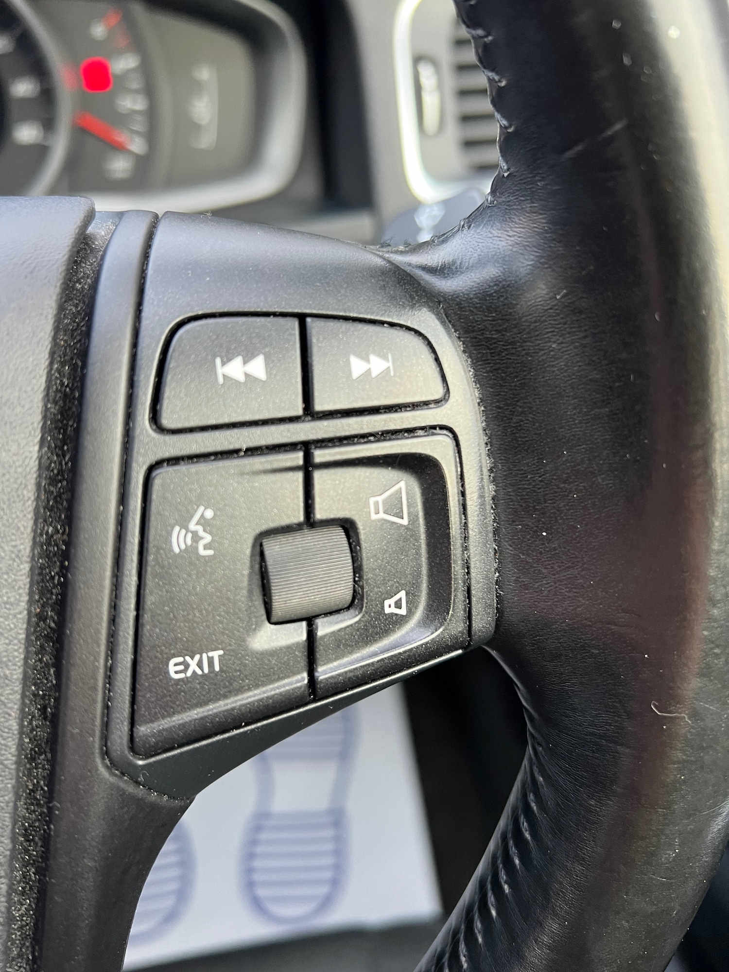 Used Volvo S60 2015 for sale - 77201629: Photo 22