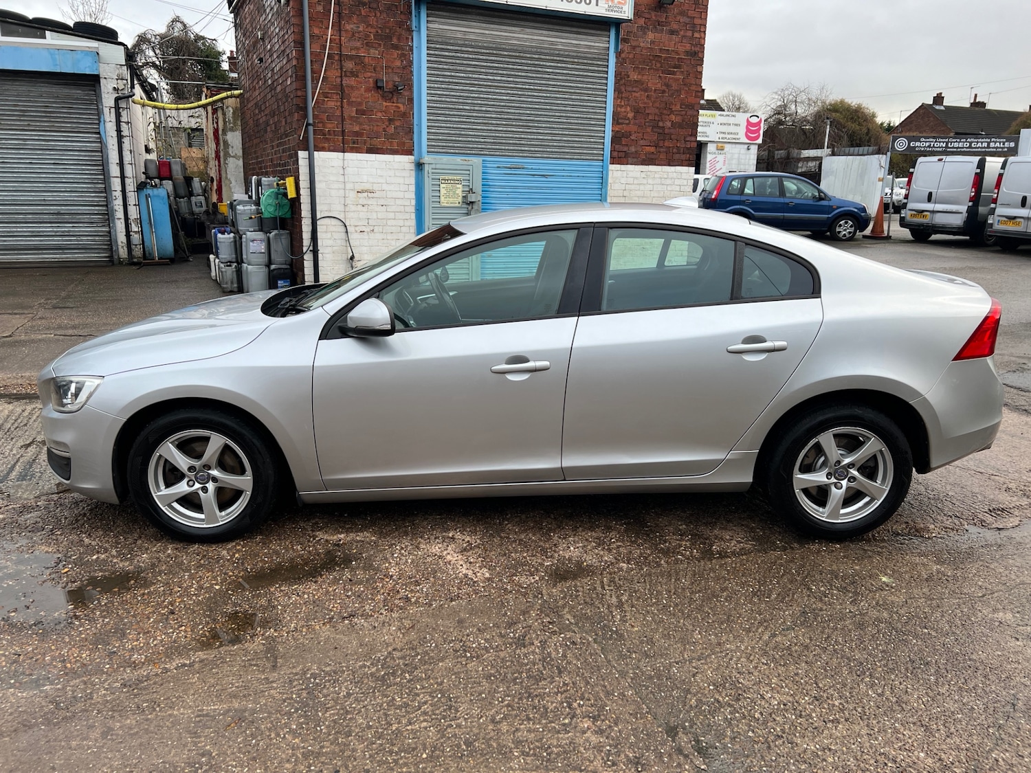 Used Volvo S60 2015 for sale - 77201629: Photo 6